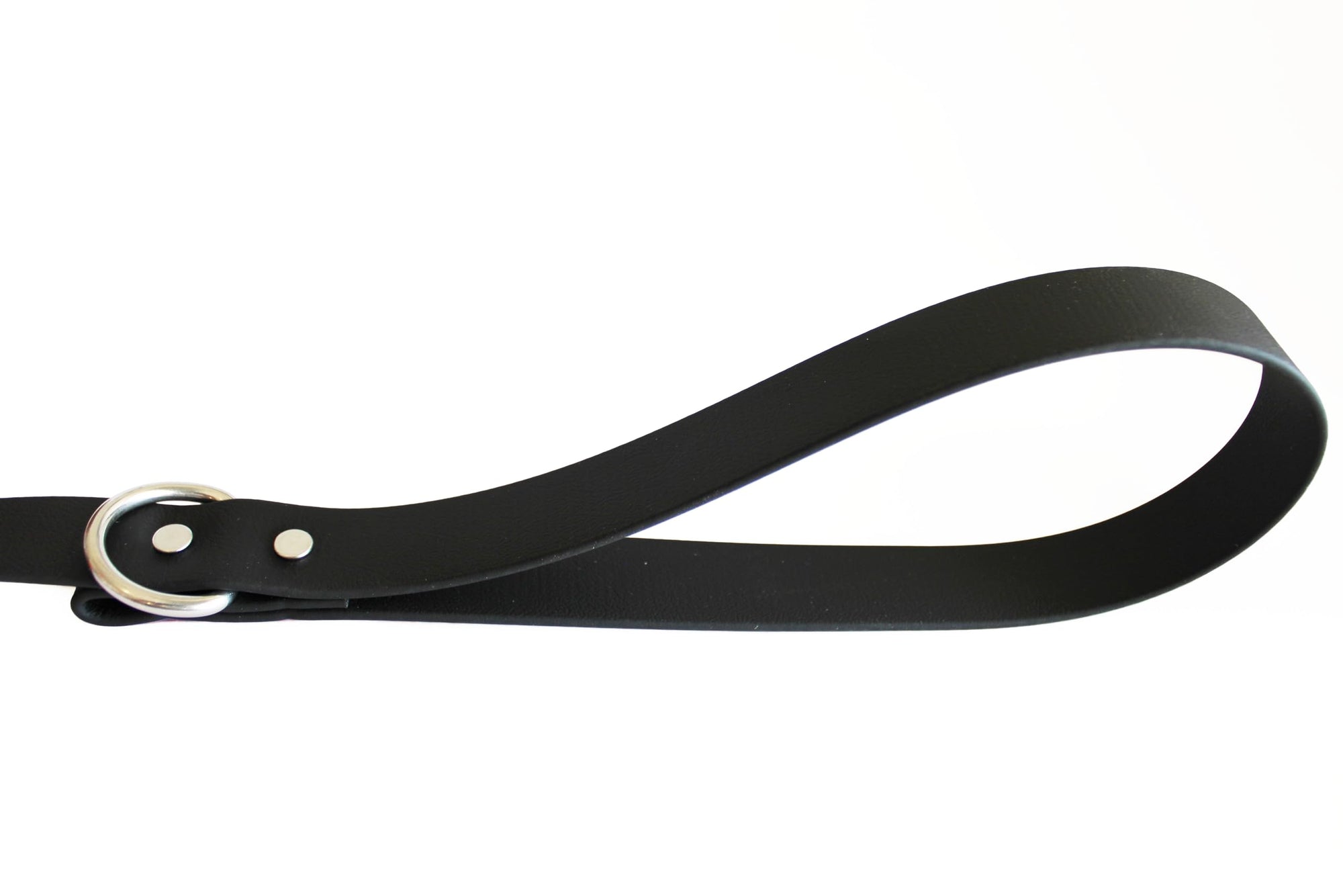 Odyssey Leash Co. BioThane® Dog Leash 5ft, 1in Wide, Waterproof, 1,000lb Strength, Stainless Steel Hardware, Hand Assembled in The US, Black